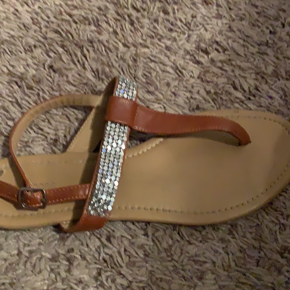 Sandals - Picture 2 of 3